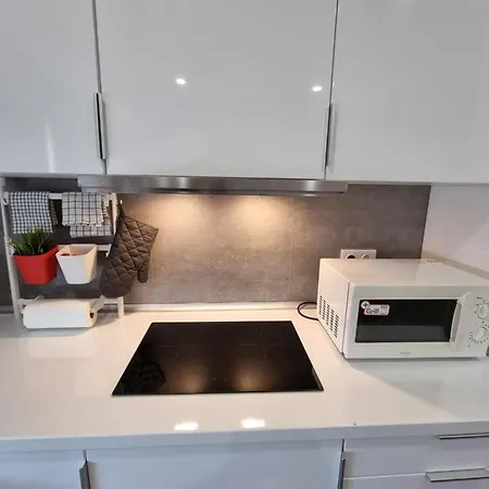 Apartamento T1 Com Piscina, Junto A Praia Da Rocha! * ポルティマン