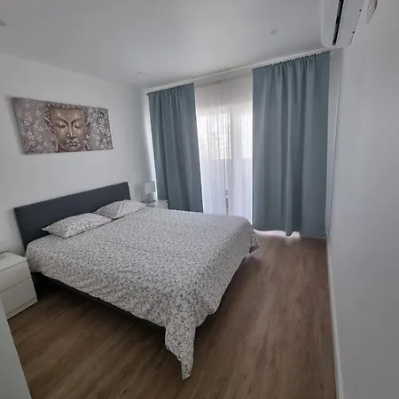 Apartamento T1 Com Piscina, Junto A Praia Da Rocha! アパート *