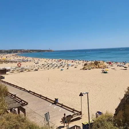 アパート Apartamento T1 Com Piscina, Junto A Praia Da Rocha! ポルティマン